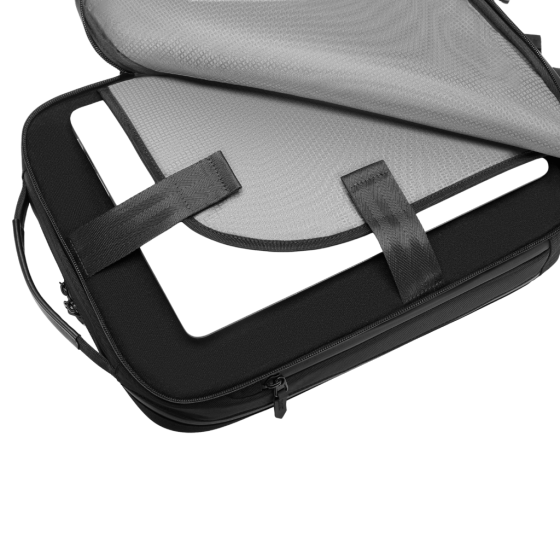 BG Berlin Nexus CEO Core Backpack KB24251 black laptop