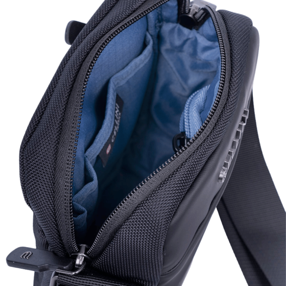 Cellini Sidekick Executive 48719 black crossbody interior