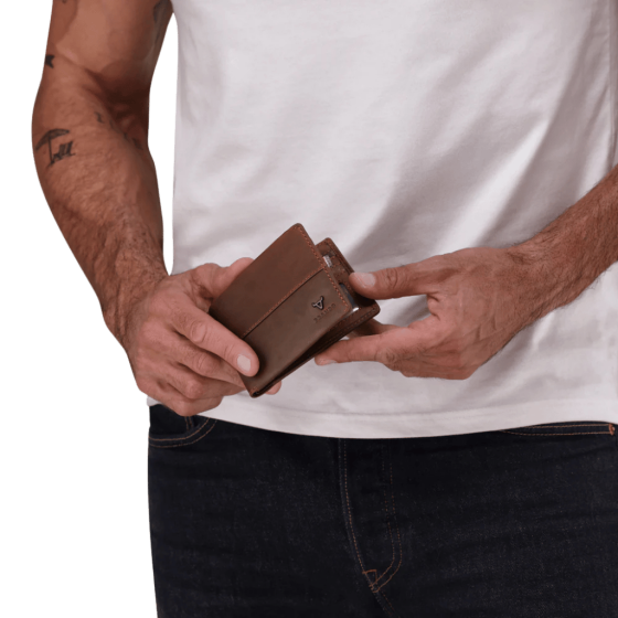Brando James 2001 Leather wallet brown lifestyle png