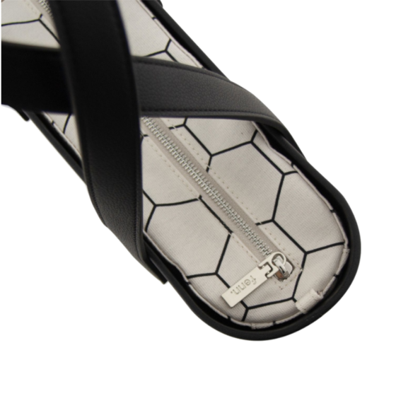 Fenn Petite 9437 Black flat black handle inner print top