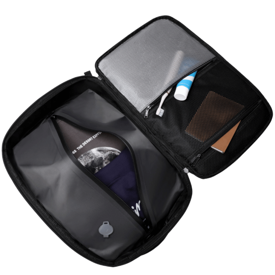 BG Berlin Nexus Lifestyle KBS 3902 Vacuum backpack black interior unzippe