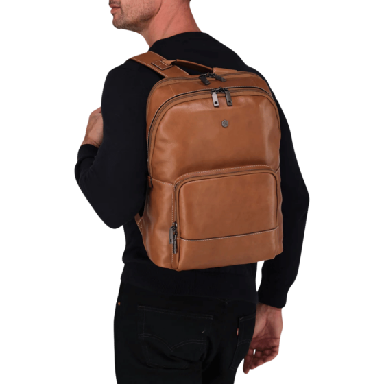Jekyll and Hide 3669 Montanna leather 15 inch backpack tan lifestyle png